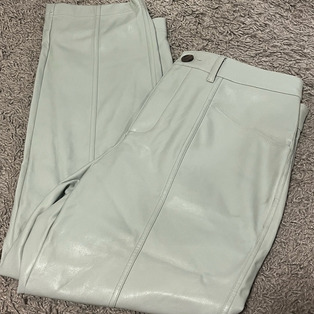 ❤️‍🔥BOGO FREE Women's A new day Faux Leather Mint Straight Fleece Pants - Picture 6 of 6